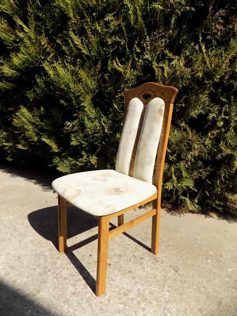 Stolička dub čalúnená